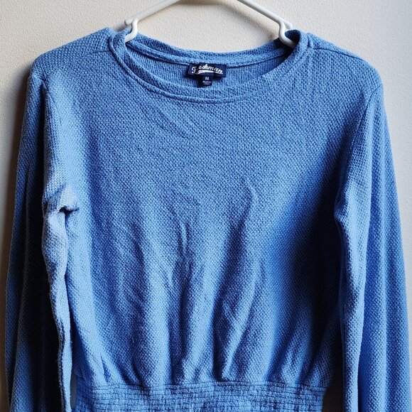 Freshman Blue Cropped Scoop Neck Lightweight Sweater Size Medium - Picture 6 of 16
